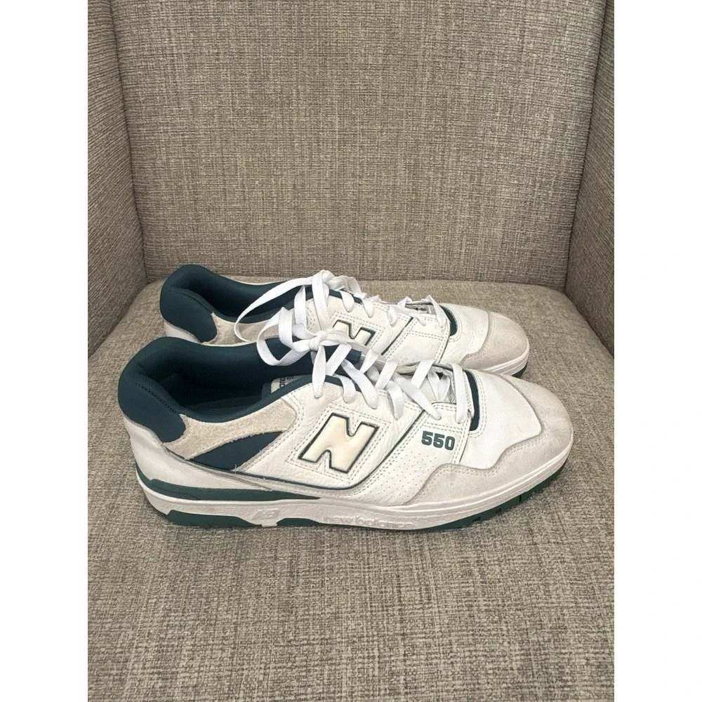 New Balance 550 White/Green Men's‎ 13/ Women's 14.5
